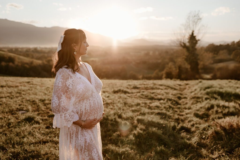 séance photo grossesse à Buzy dans le Béarn